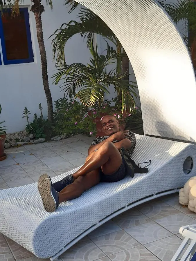 Harmony Hotel Hostel Aruba Tanki Leendert 2*,